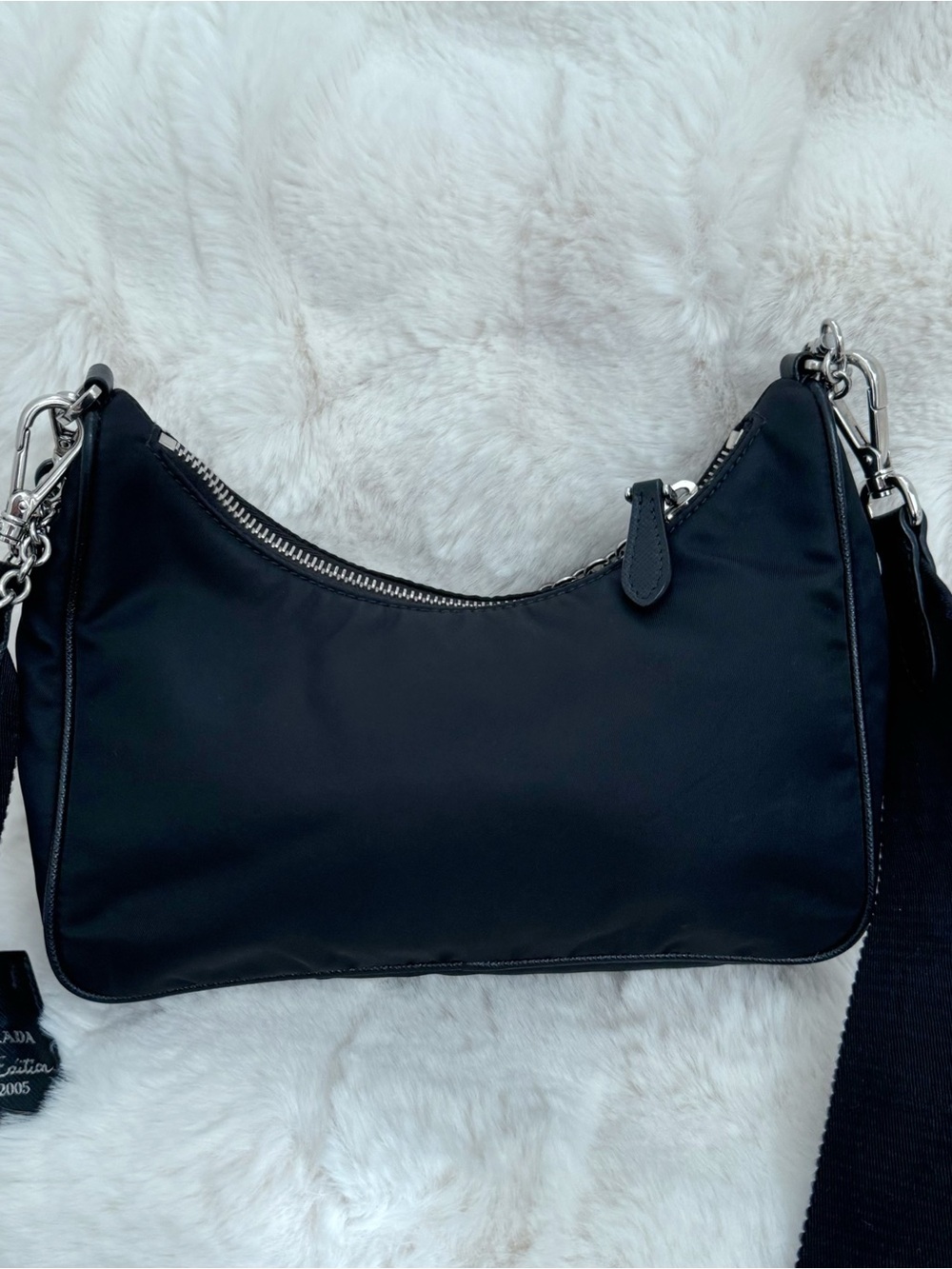 Prada Re-Edition 2005 Re-Nylon bag - Picture 10 of 15